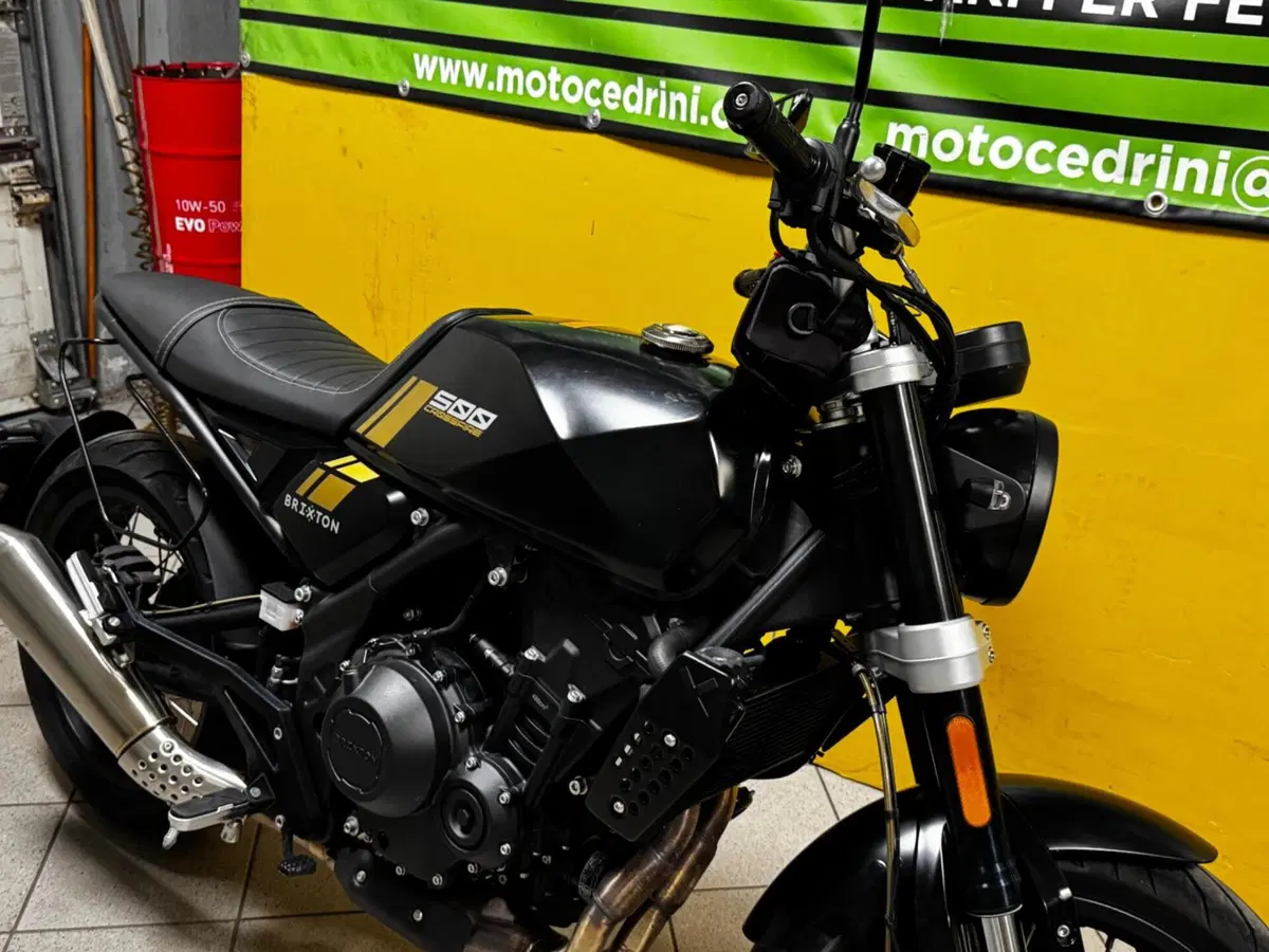 Brixton Motorcycles Crossfire 500 (2021 - 25) (8)