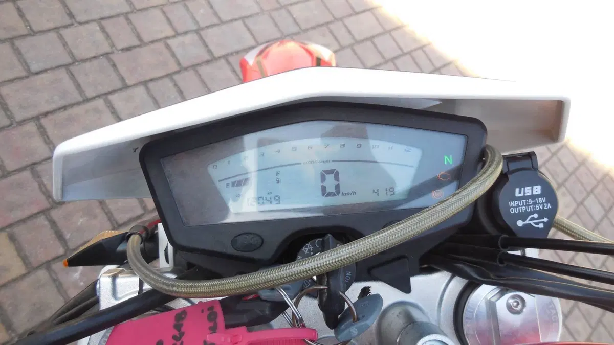 Swm SM 125 R (2022 - 24) (4)