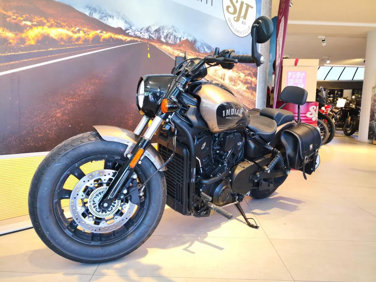 Indian Scout 1250 Bobber Limited + Tech (2025 - 26) (11)