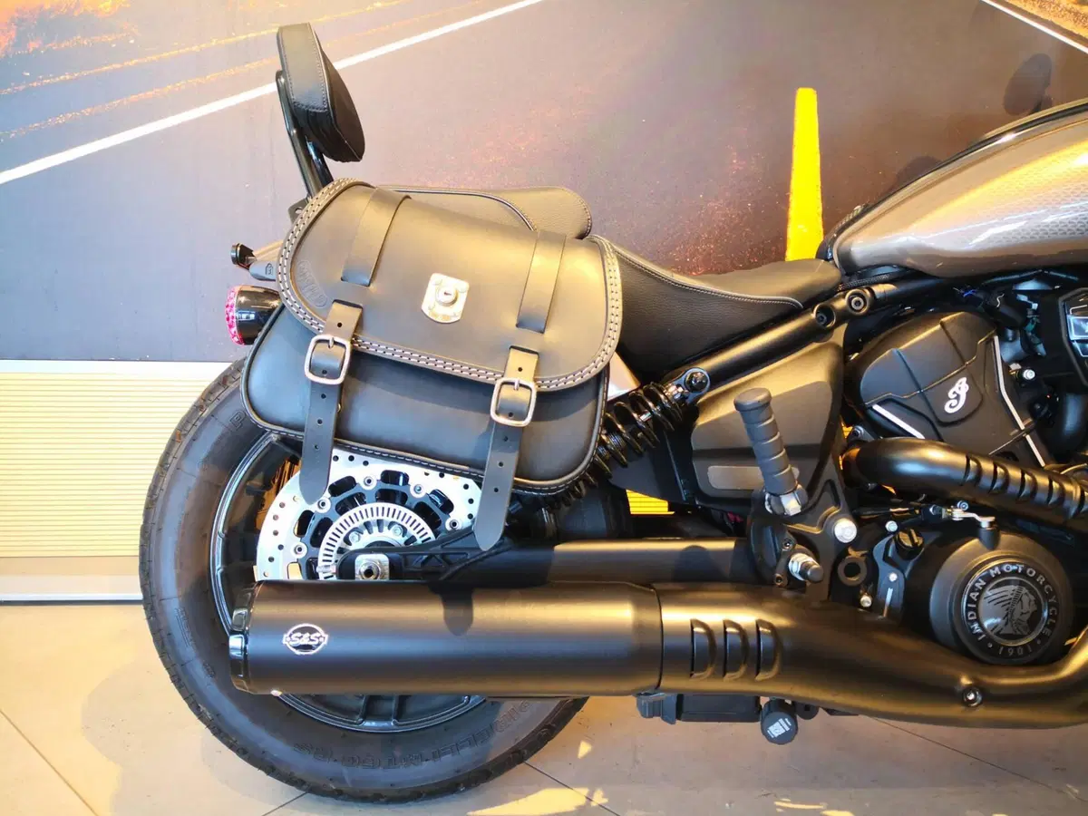 Indian Scout 1250 Bobber Limited + Tech (2025 - 26) (5)