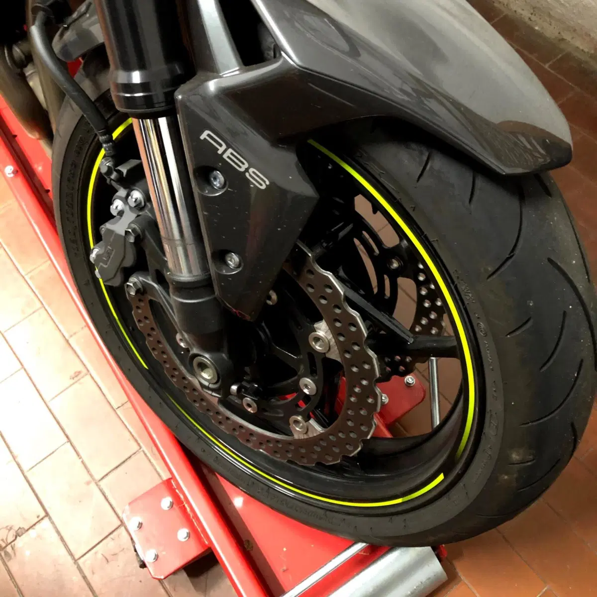Kawasaki Z 900 (2017 - 18) (5)