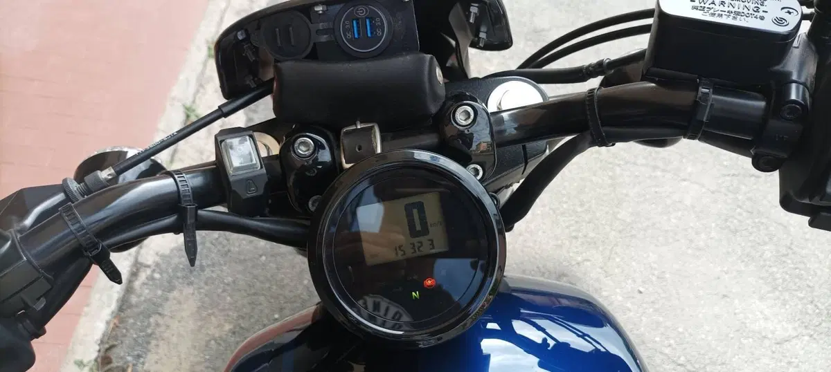 Yamaha XV 950 R ABS (2017 - 20) (6)