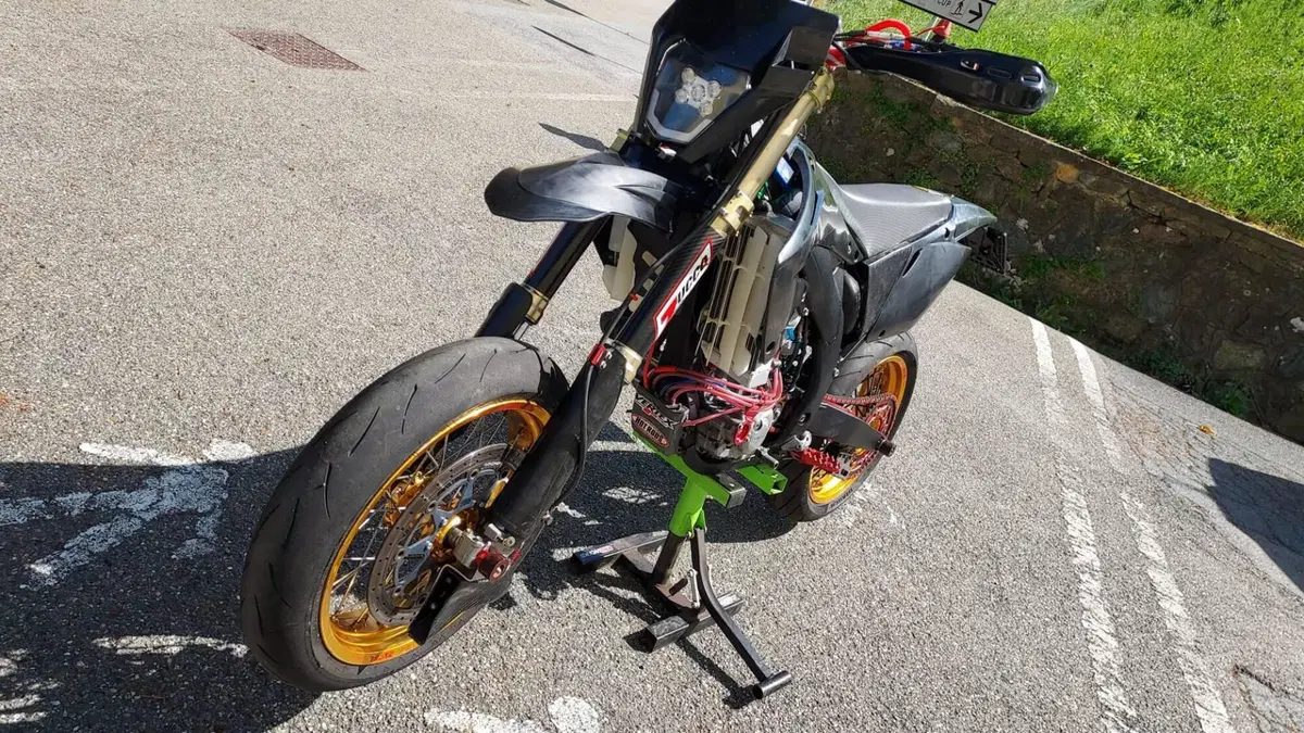 Honda CRF 450R (2003 - 04) (2)
