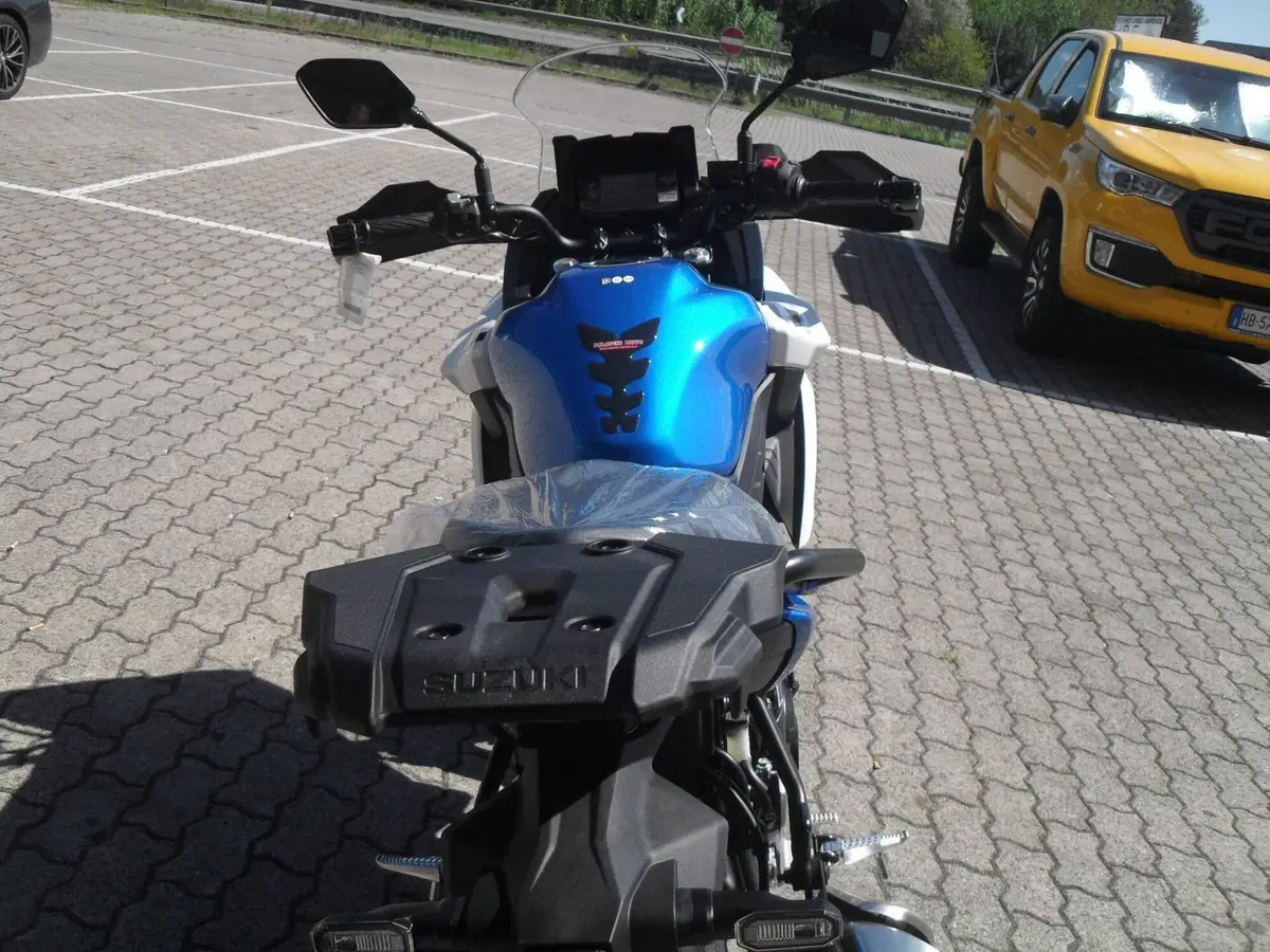 Suzuki SV-7GX (2026) (5)
