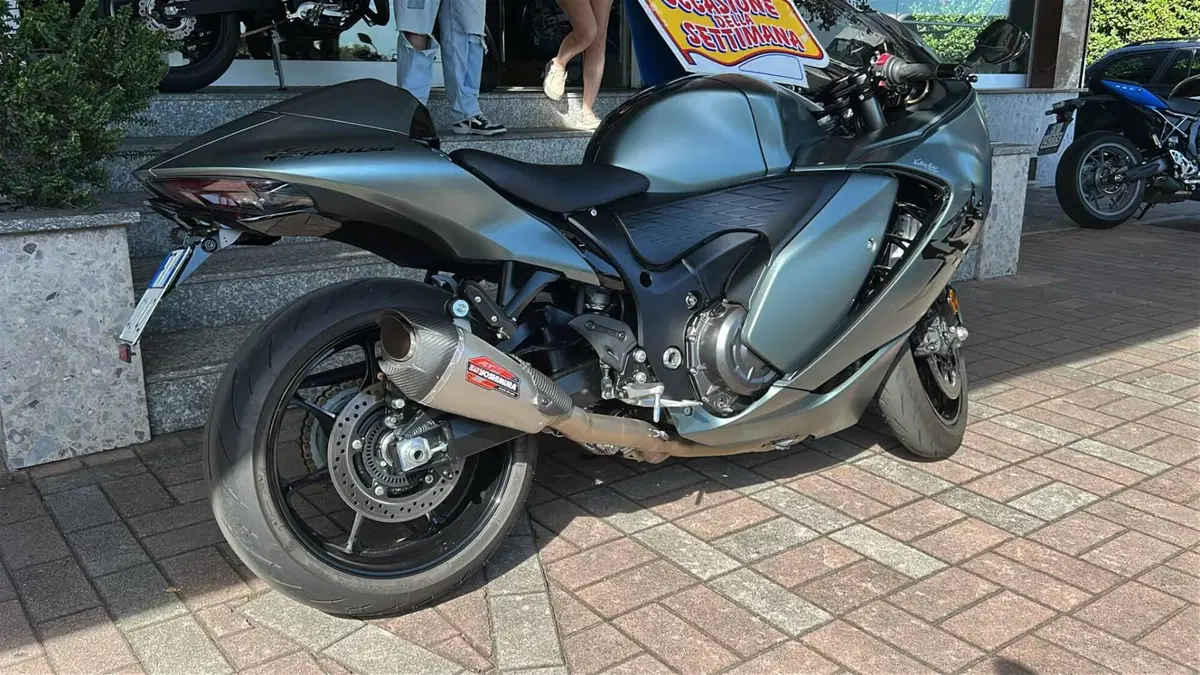 Suzuki GSX 1300 R Hayabusa (2025) (4)