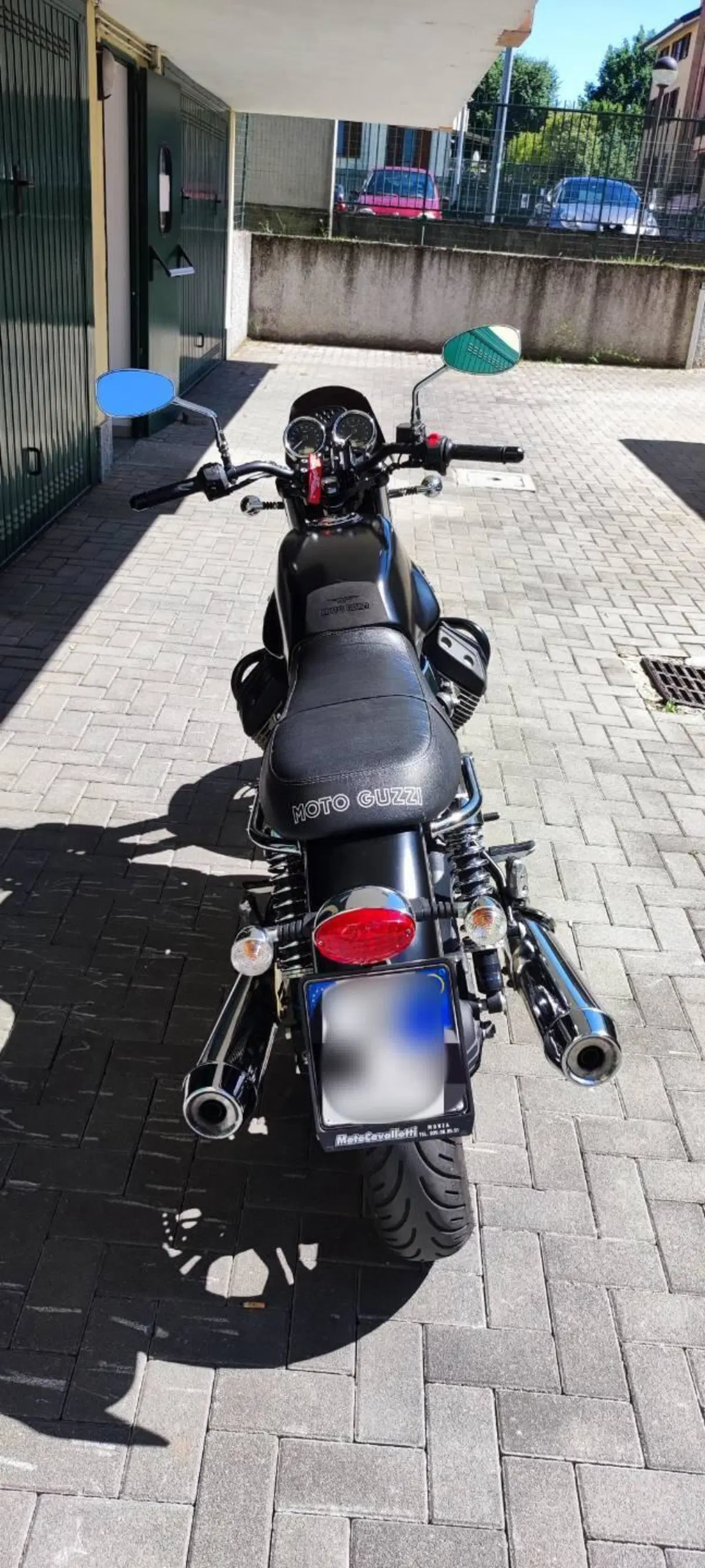 Moto Guzzi V7 Stone (2012 - 15) (5)