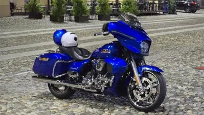 Harley-Davidson Street Glide (2024 - 26) usata