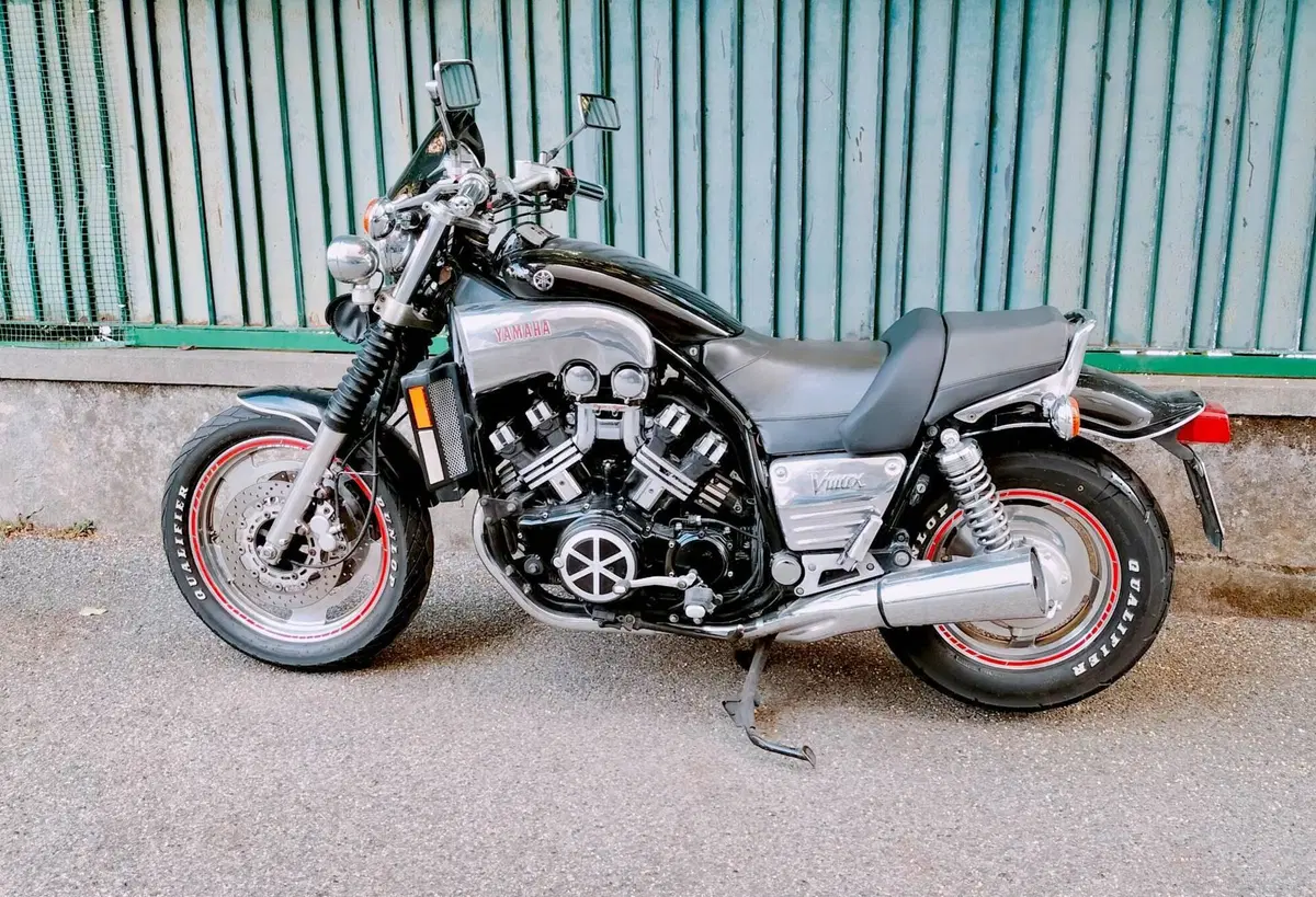 Yamaha V max 1200 (2)