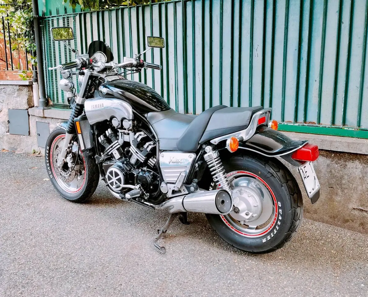 Yamaha V max 1200 (3)