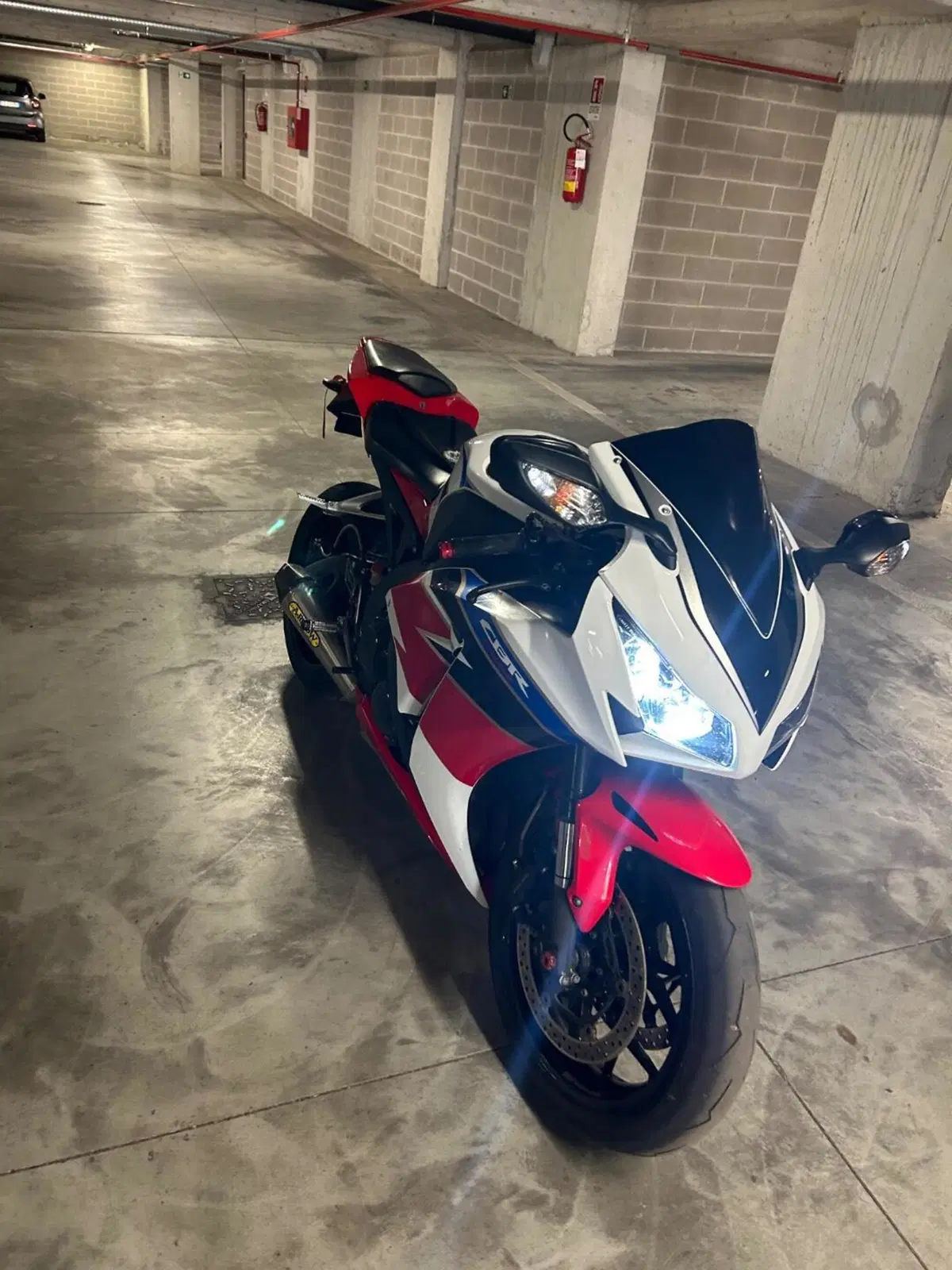 Honda CBR 1000 RR Fireblade (2012 - 16) (4)