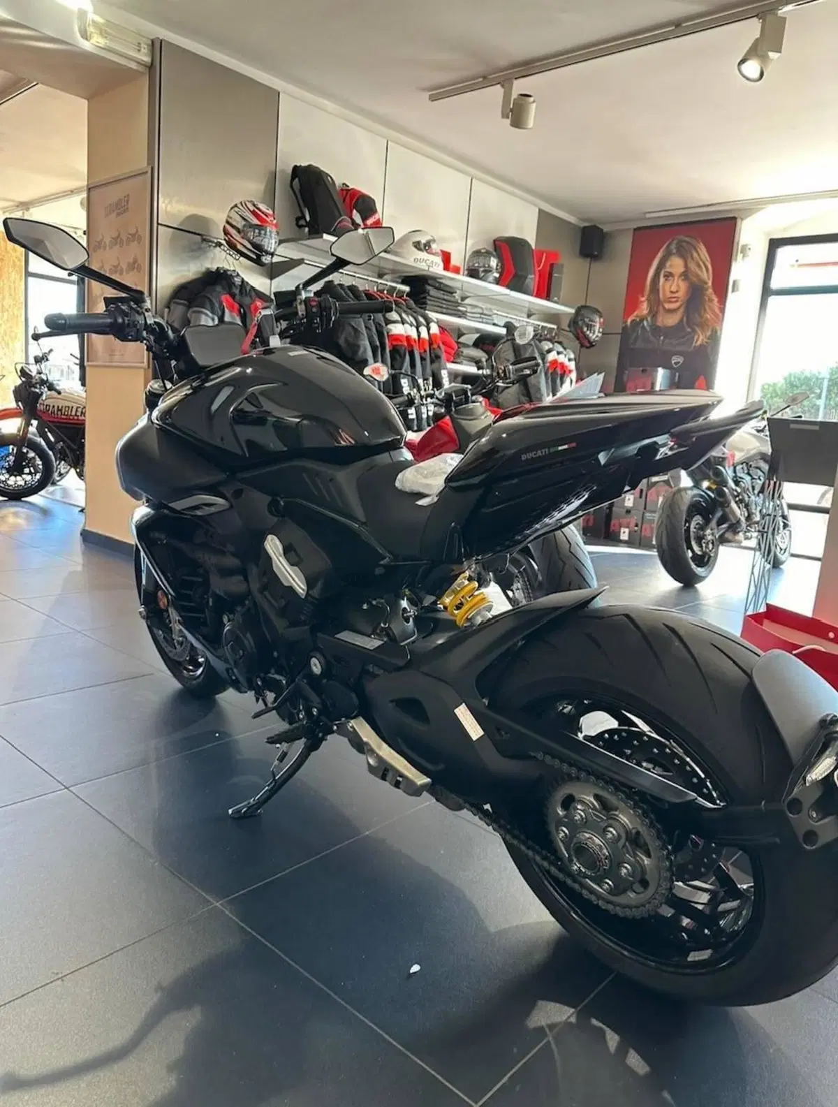 Ducati Diavel V4 (2023 - 26) (3)