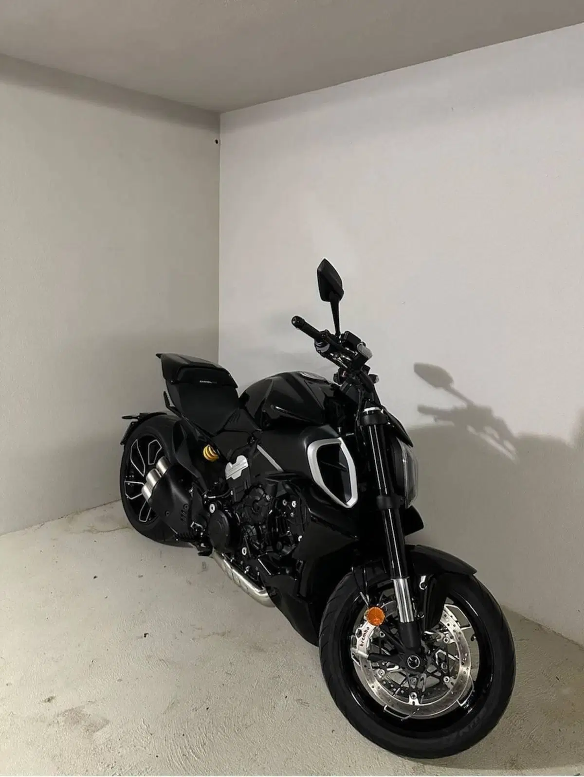 Ducati Diavel V4 (2023 - 26) (8)