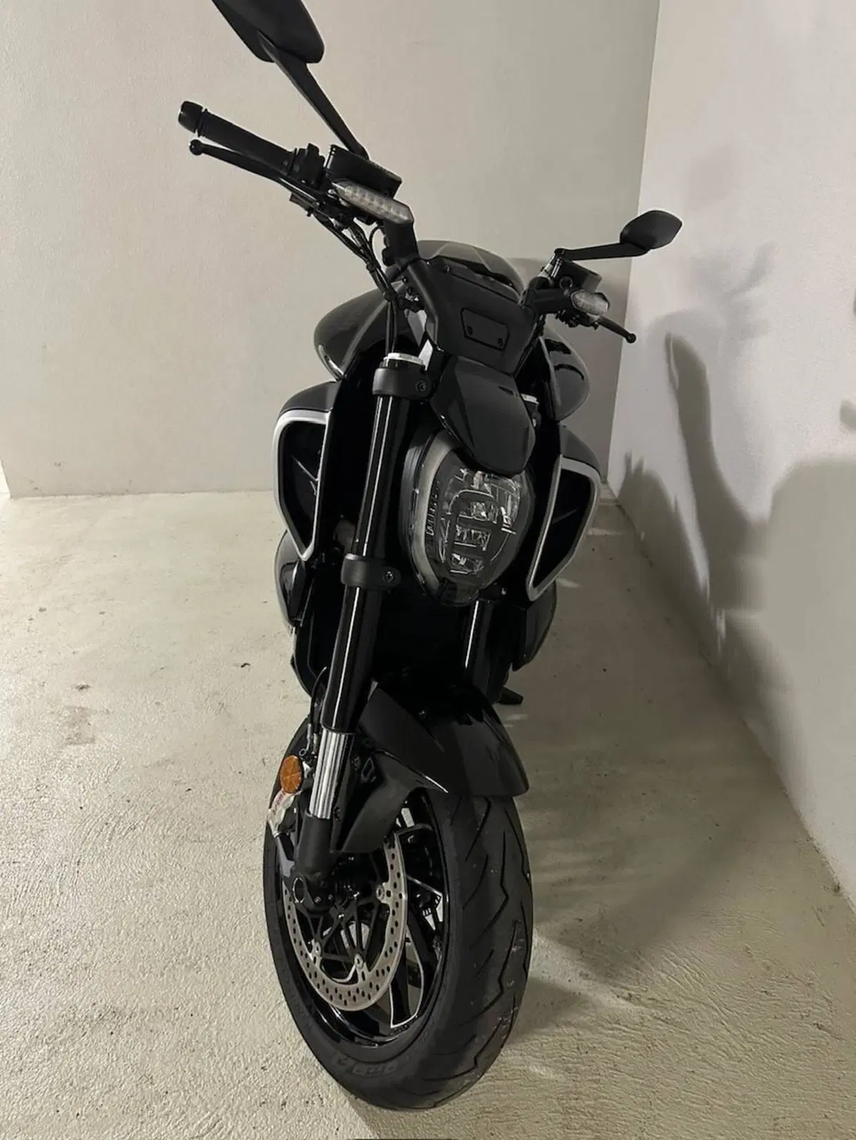 Ducati Diavel V4 (2023 - 26) (9)