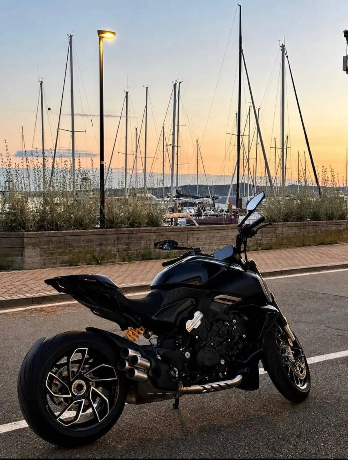 Ducati Diavel V4 (2023 - 26) (13)