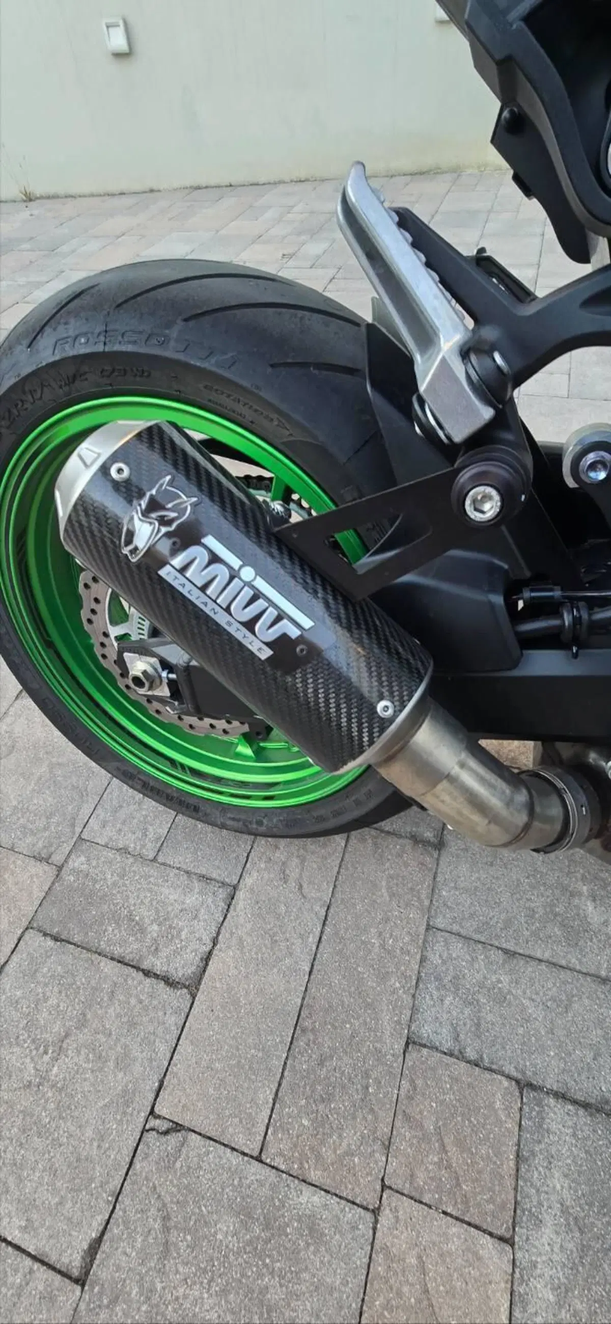Kawasaki Z 900 (2021 - 24) (6)