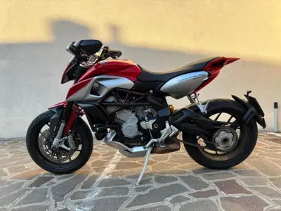 MV Agusta Rivale 800 EAS ABS (2013 - 17) usata