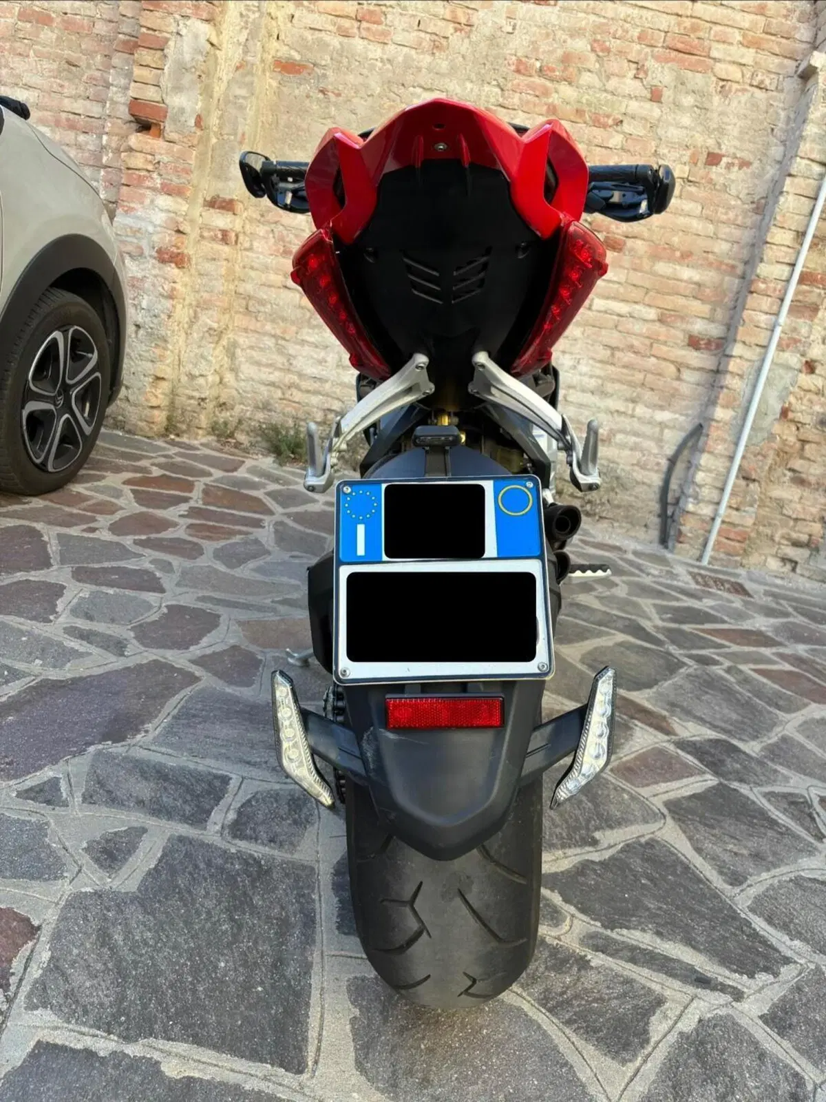 MV Agusta Rivale 800 EAS ABS (2013 - 17) (6)