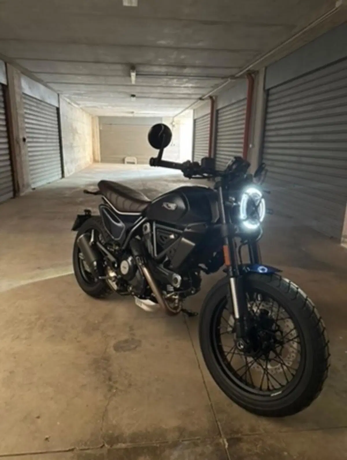 Ducati Scrambler 800 Nightshift (2025 - 26)