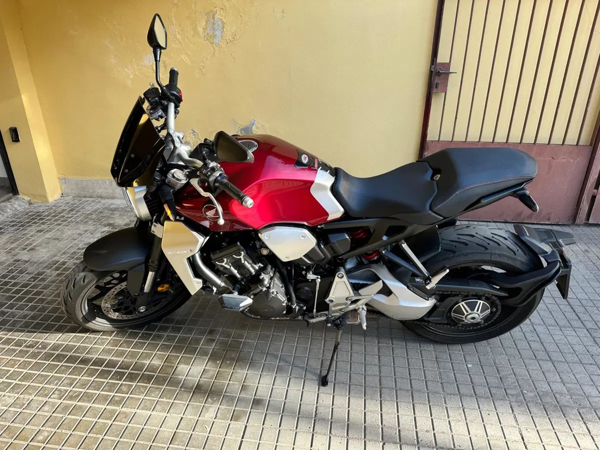 Honda CB 1000 R + Neo Sport Cafè (2019 - 20) (5)