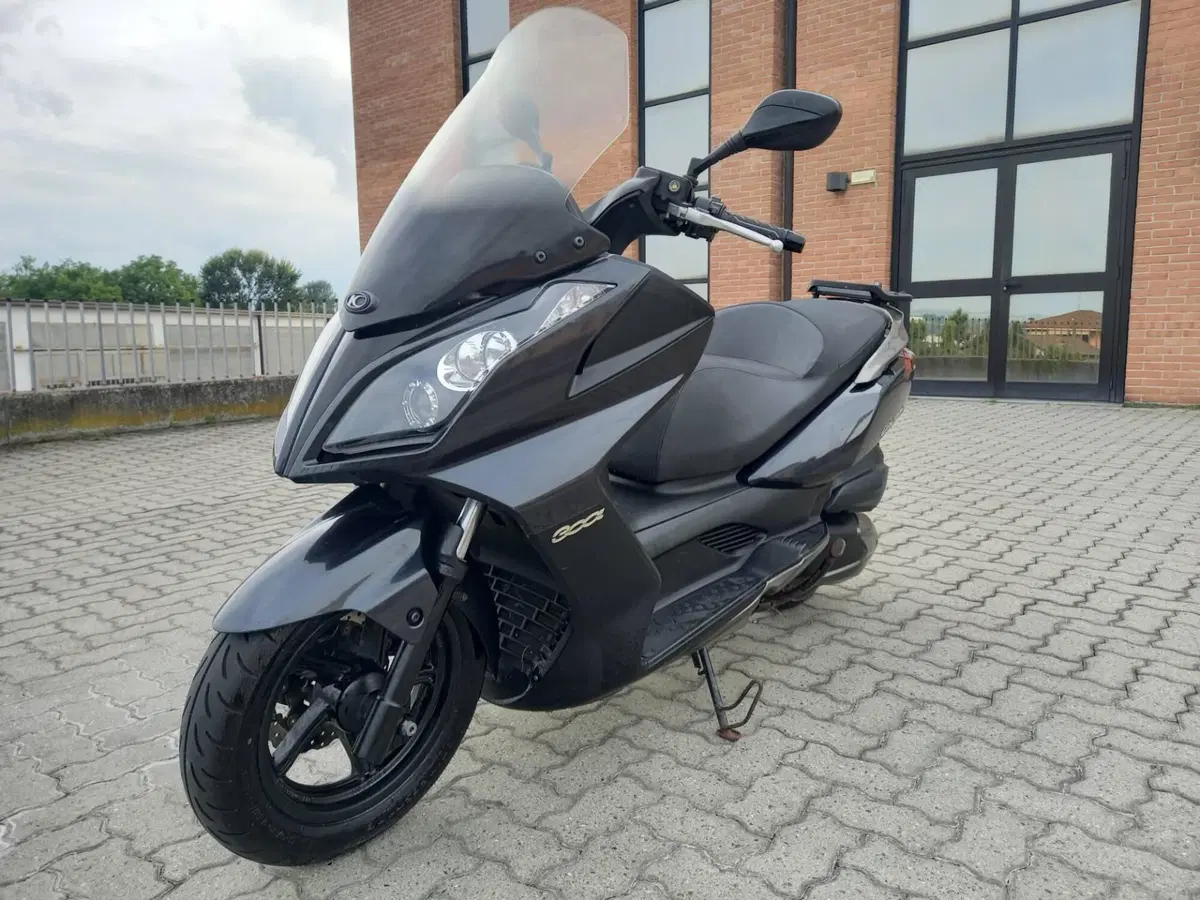 Kymco Downtown 300i (2009 - 17) (3)