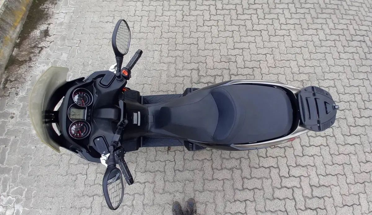 Kymco Downtown 300i (2009 - 17) (5)