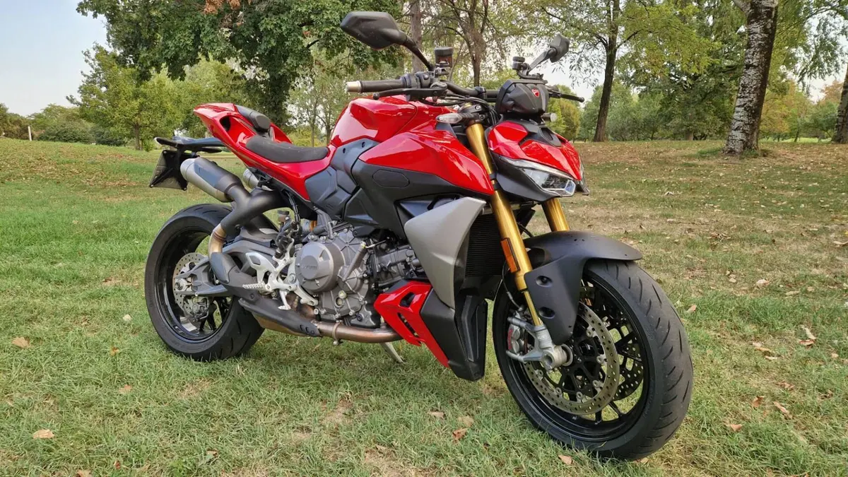 Ducati Streetfighter V2 S (2025 - 26) (2)