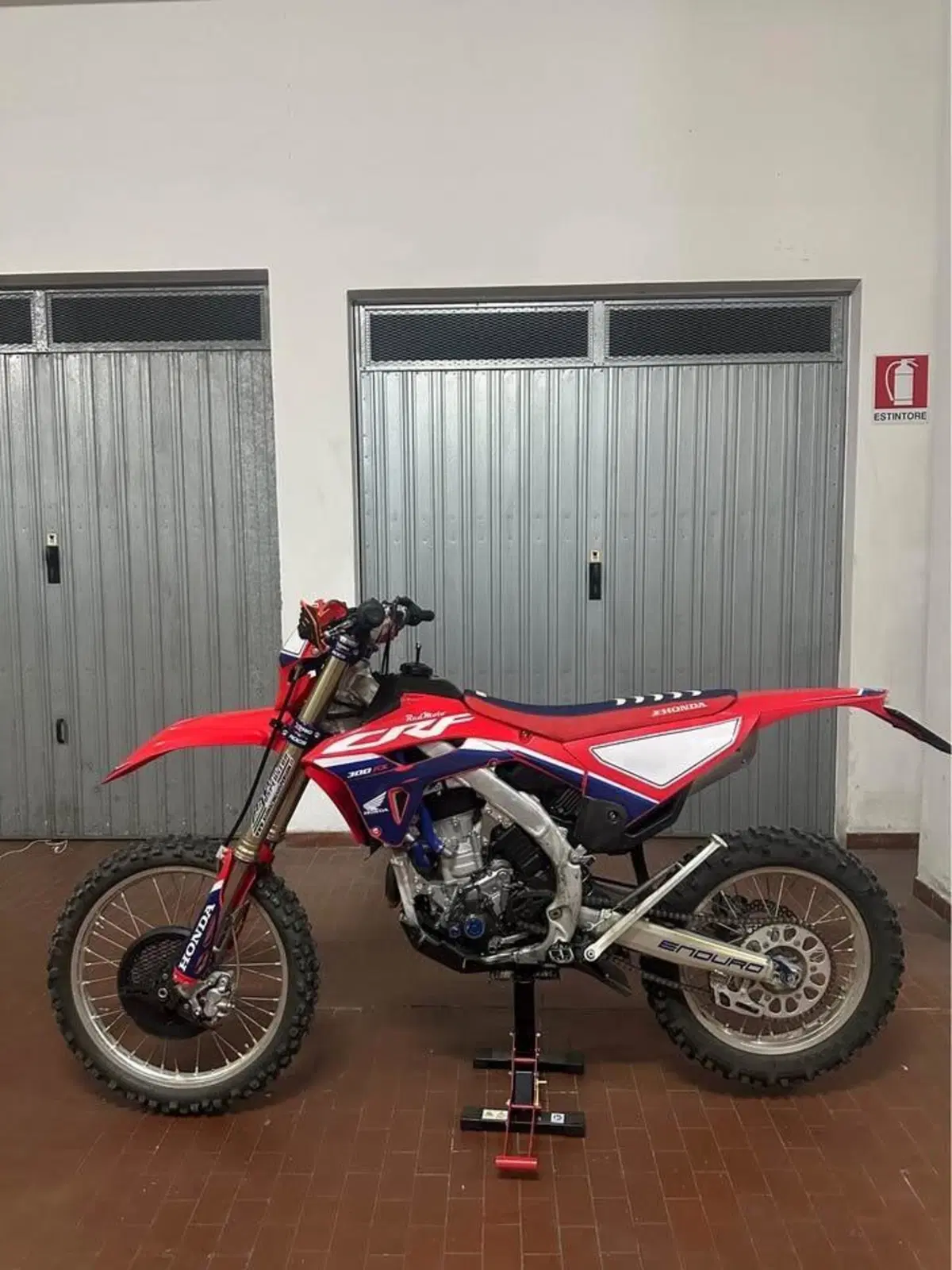 Honda CRF 300RX Enduro Special (2023) (7)