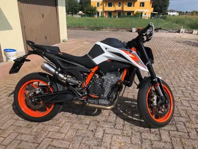 KTM 890 Duke R (2020) usata