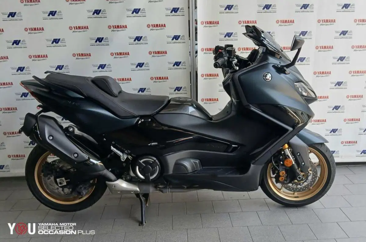 Yamaha T-Max 560 Tech Max (2022 - 24)