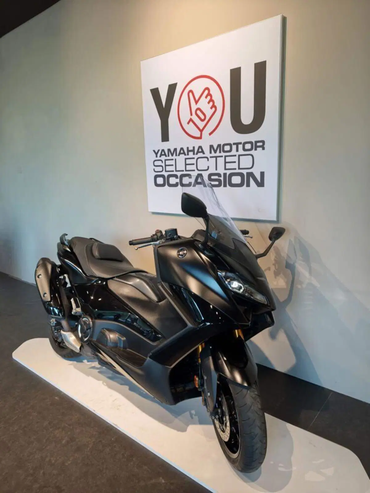Yamaha T-Max 560 Tech Max (2022 - 24) (2)