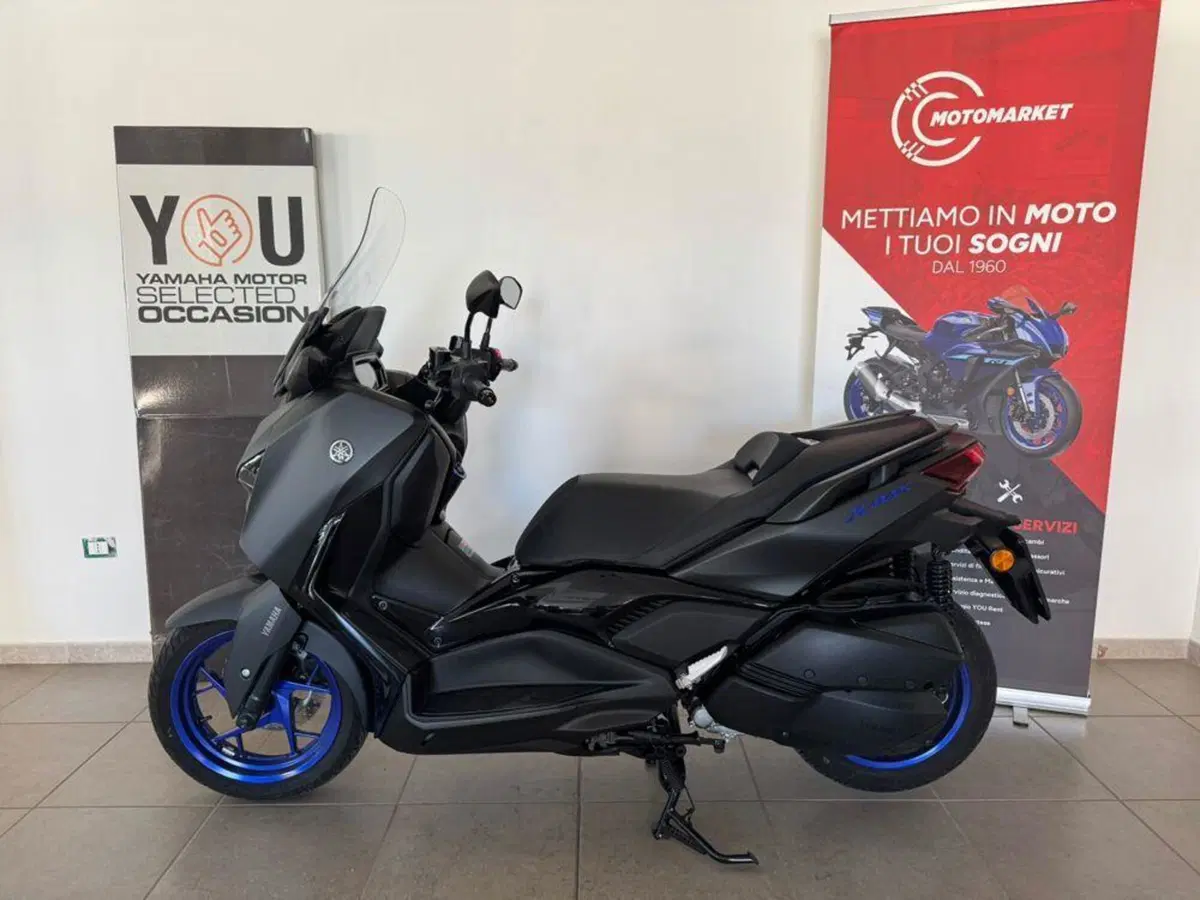 Yamaha X-Max 300 (2025 - 26) (2)