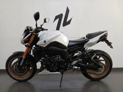 Yamaha FZ8 (2010 - 12) usata