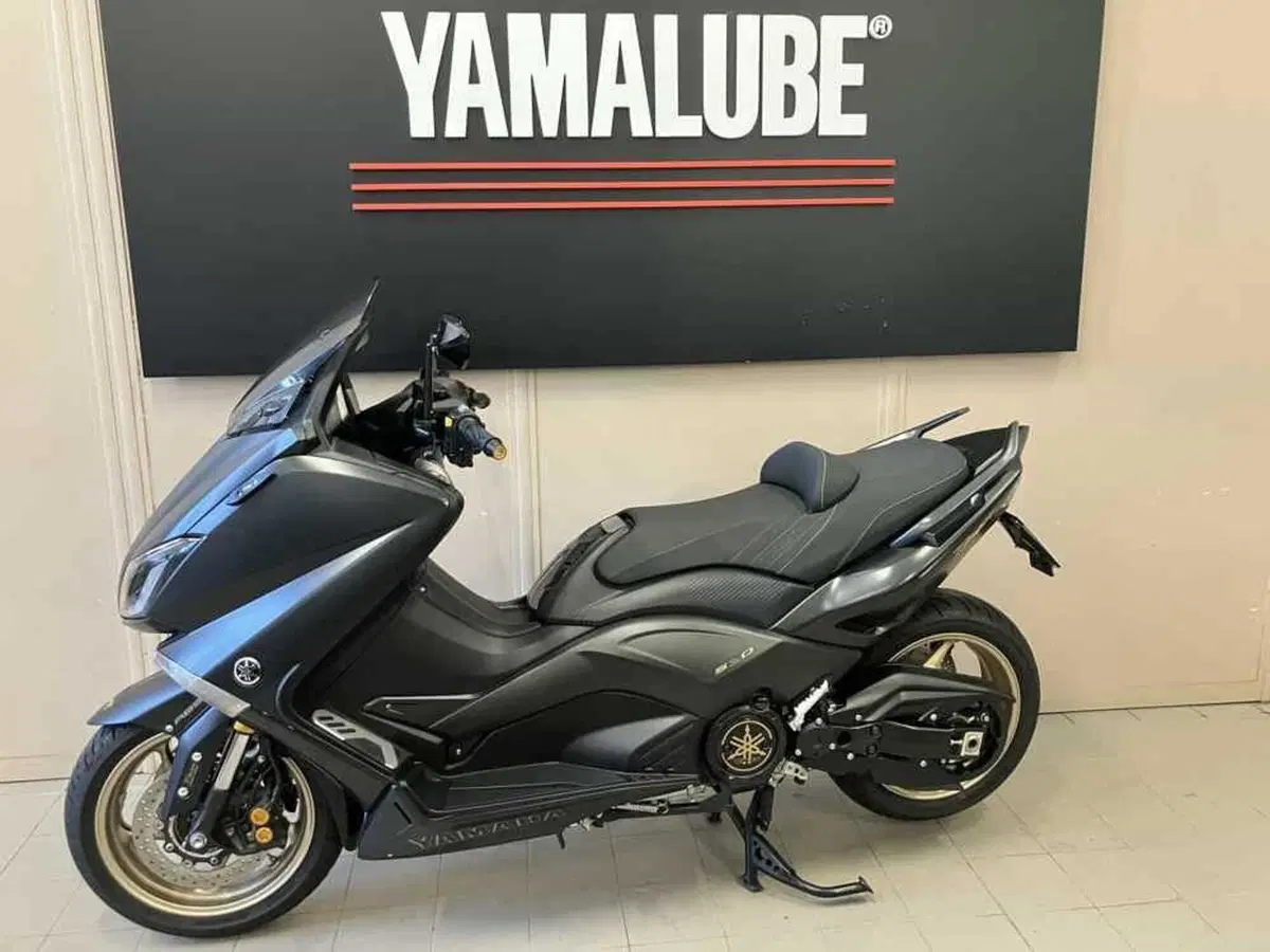 Yamaha T-Max 530 Iron Max ABS (2014 - 17) (3)