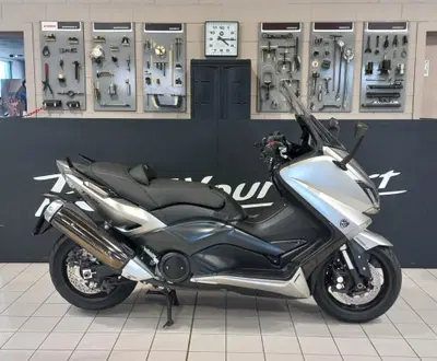 Yamaha T-Max 530 (2015 - 16) usata