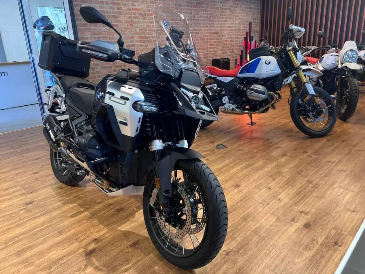 Bmw R 1300 GS Adventure Triple Black (2025 - 26) (2)