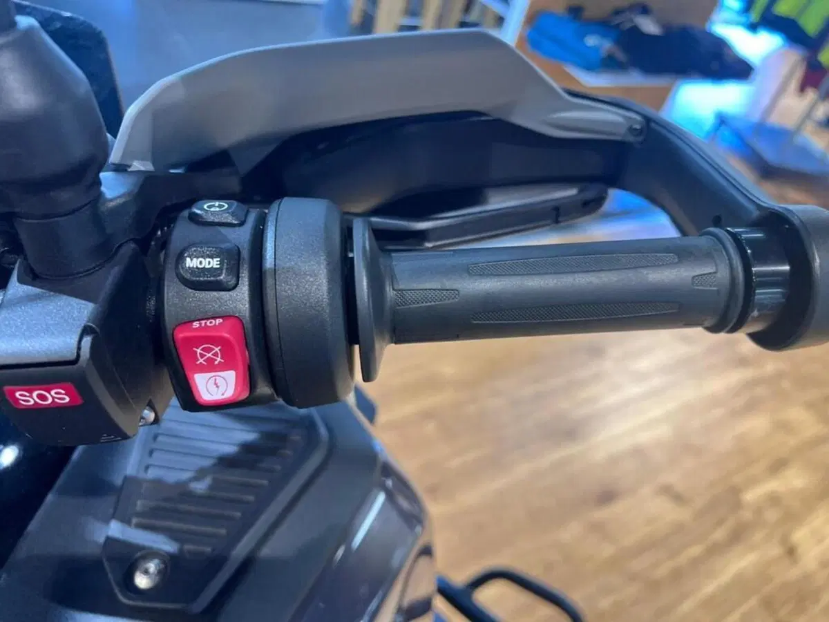 Bmw R 1300 GS Adventure Triple Black (2025 - 26) (12)