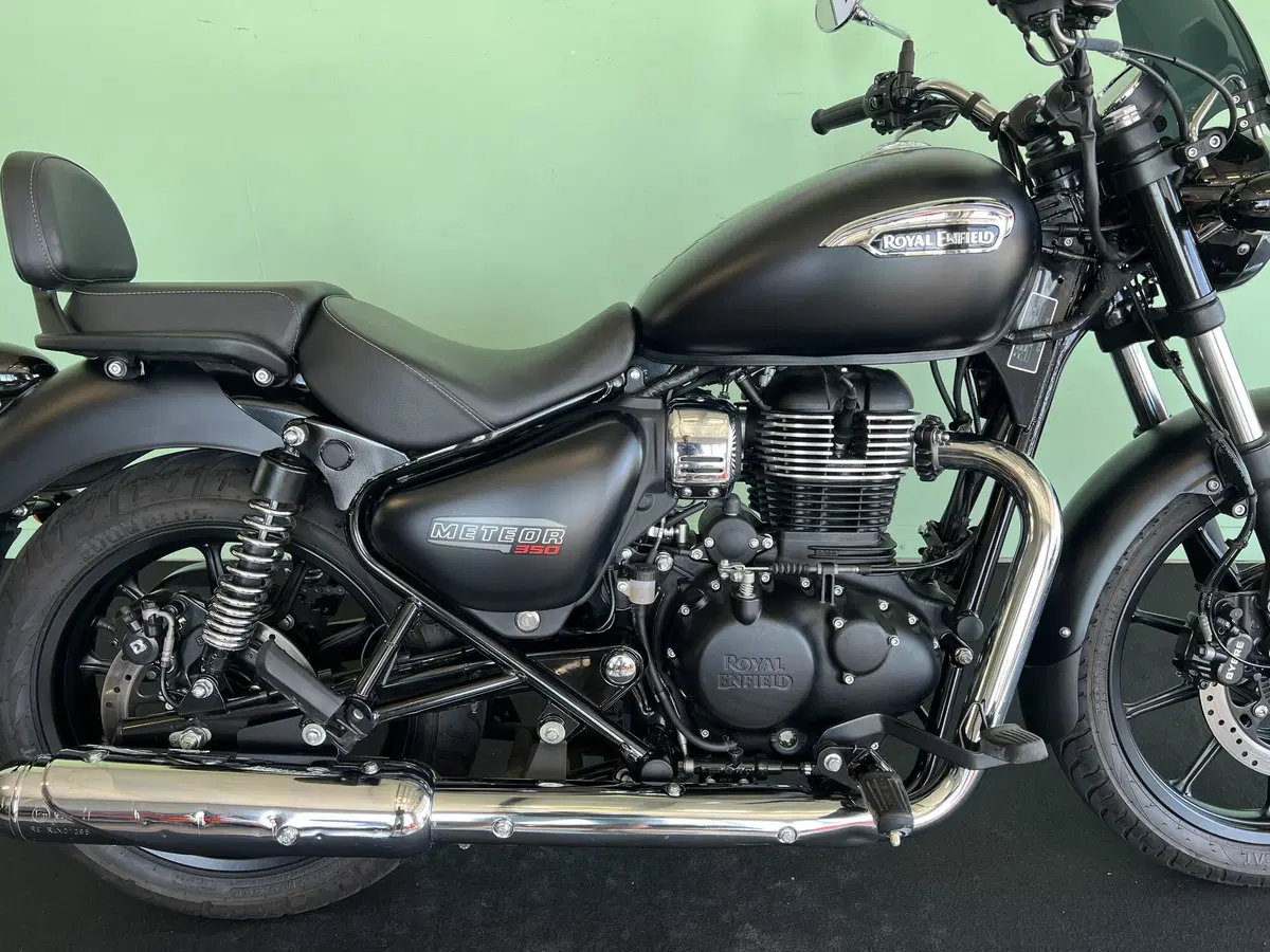 Royal Enfield Meteor 350 (2021 - 26) (10)