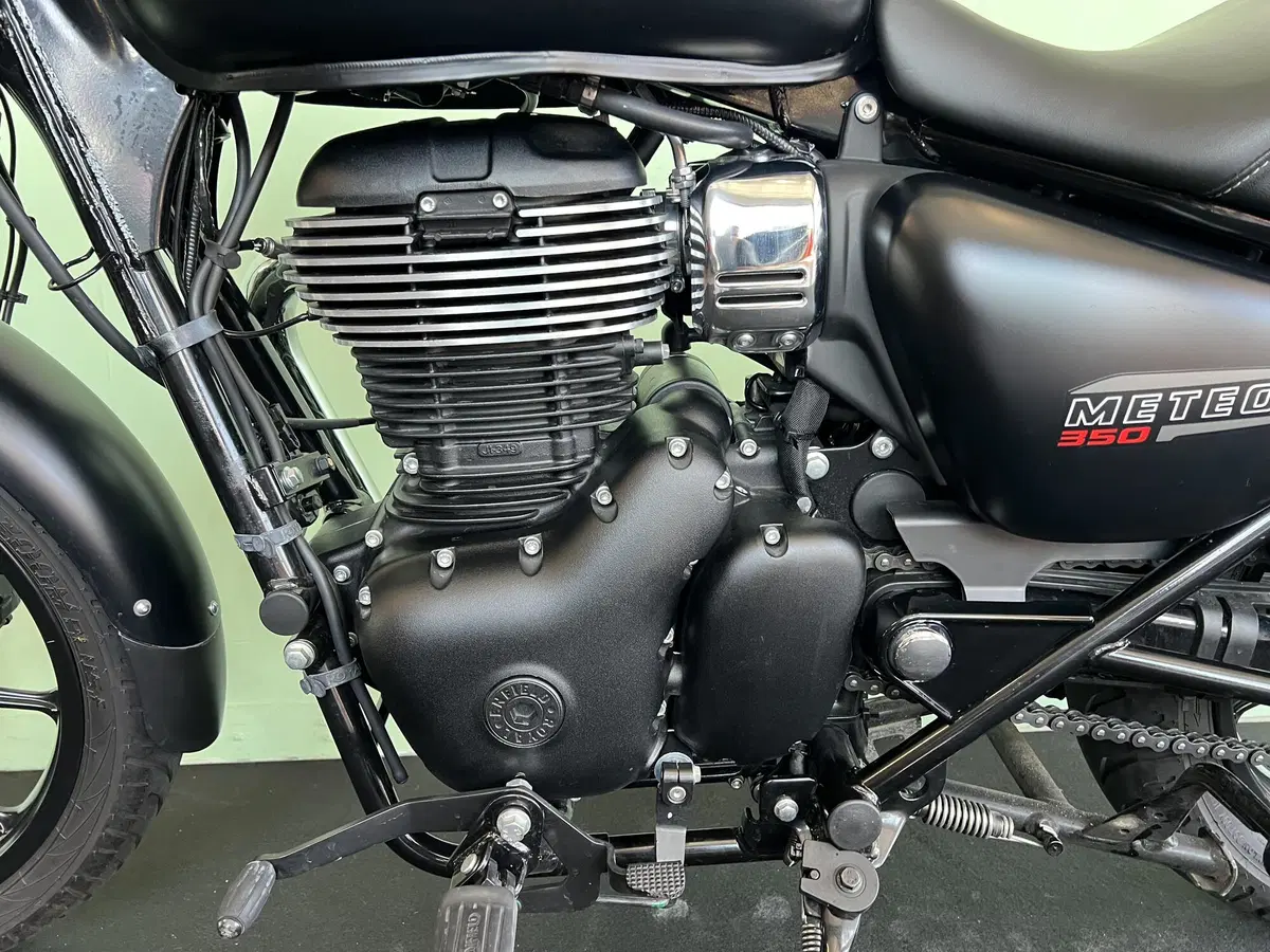 Royal Enfield Meteor 350 (2021 - 26) (15)