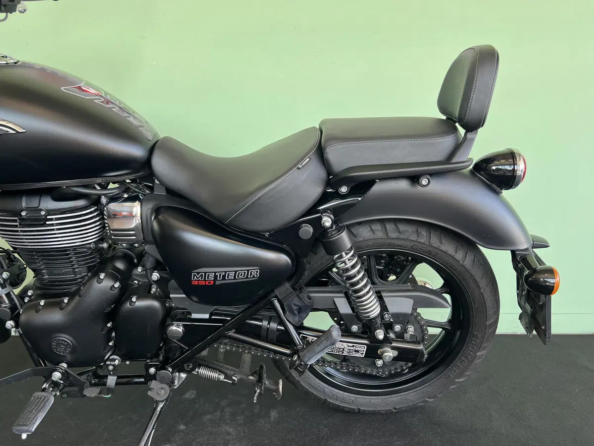 Royal Enfield Meteor 350 (2021 - 26) (16)