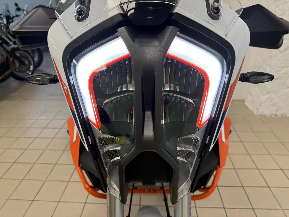 KTM 1290 Super Adventure R (2022 - 25) (11)