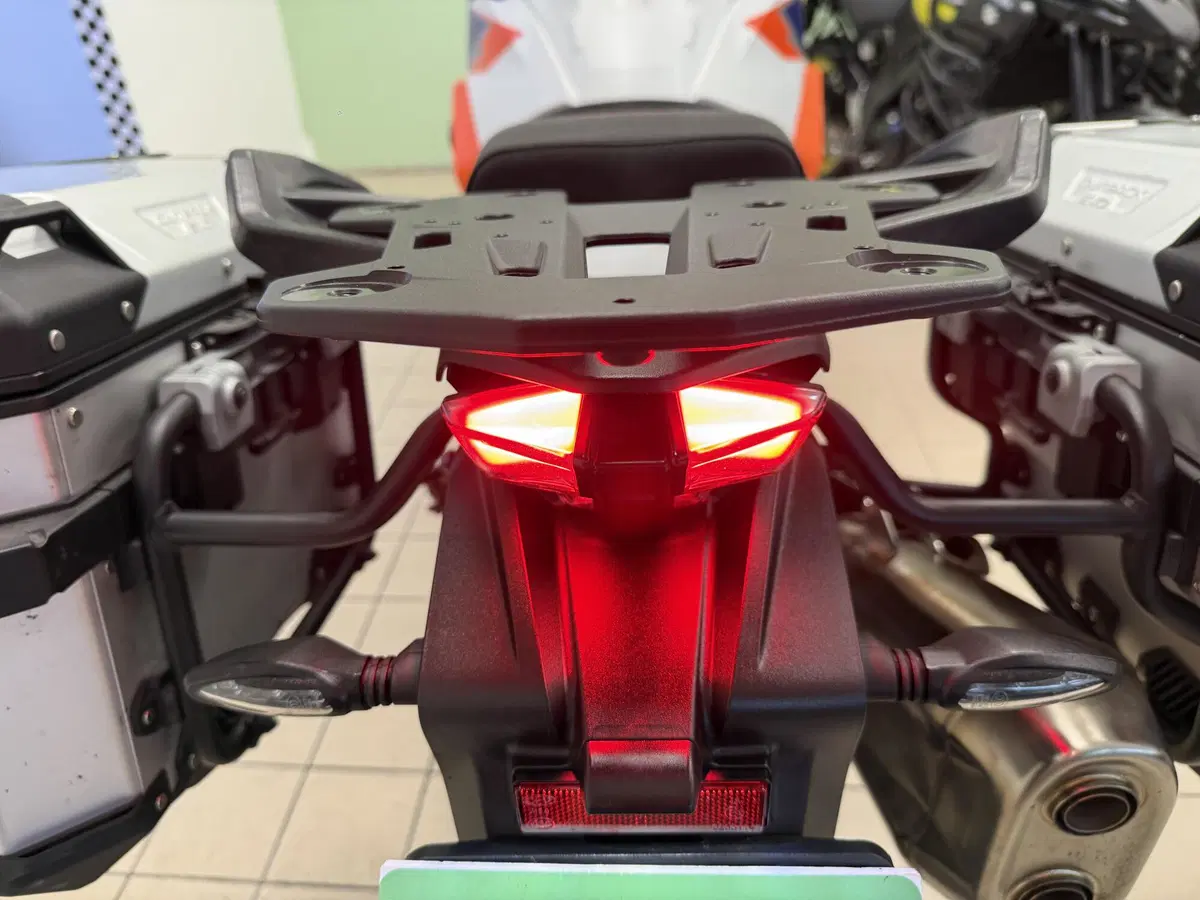 KTM 1290 Super Adventure R (2022 - 25) (12)