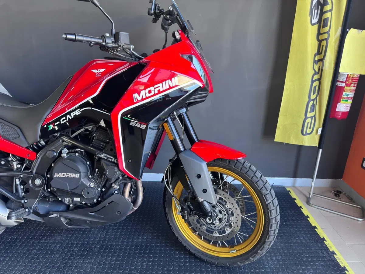 Moto Morini X-Cape 650 Gold Wheels Edition (2022 - 26) (6)