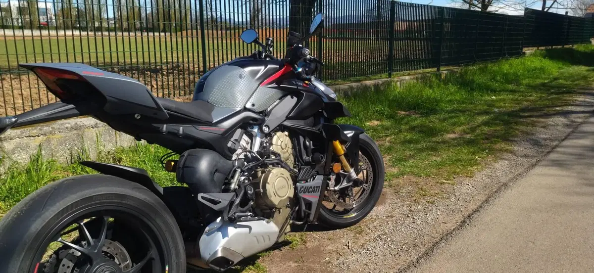 Ducati Streetfighter V4 S (2023 - 24) (4)