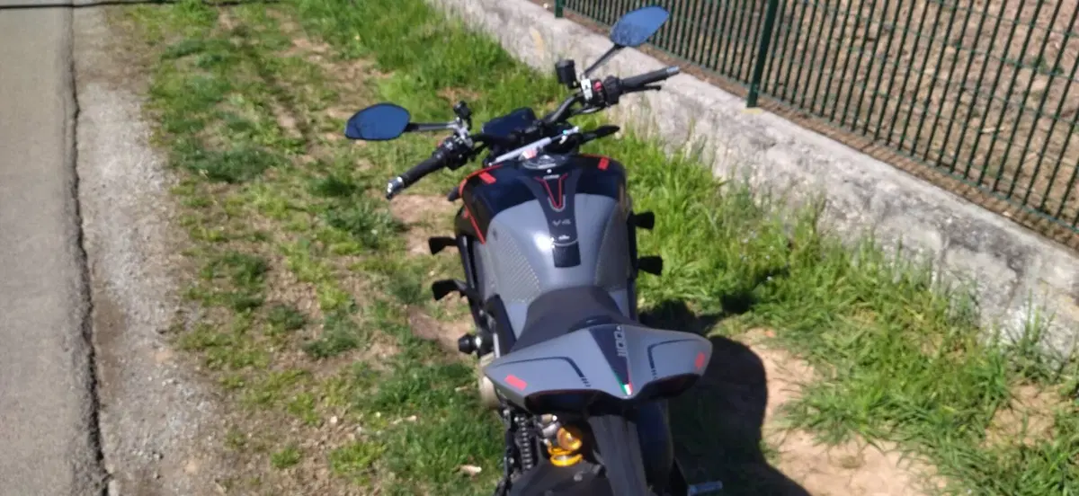 Ducati Streetfighter V4 S (2023 - 24) (7)