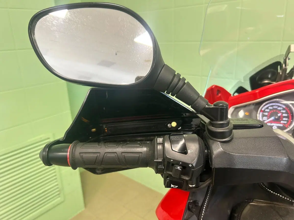 Quadro QV3 350 (2018 - 19) (7)