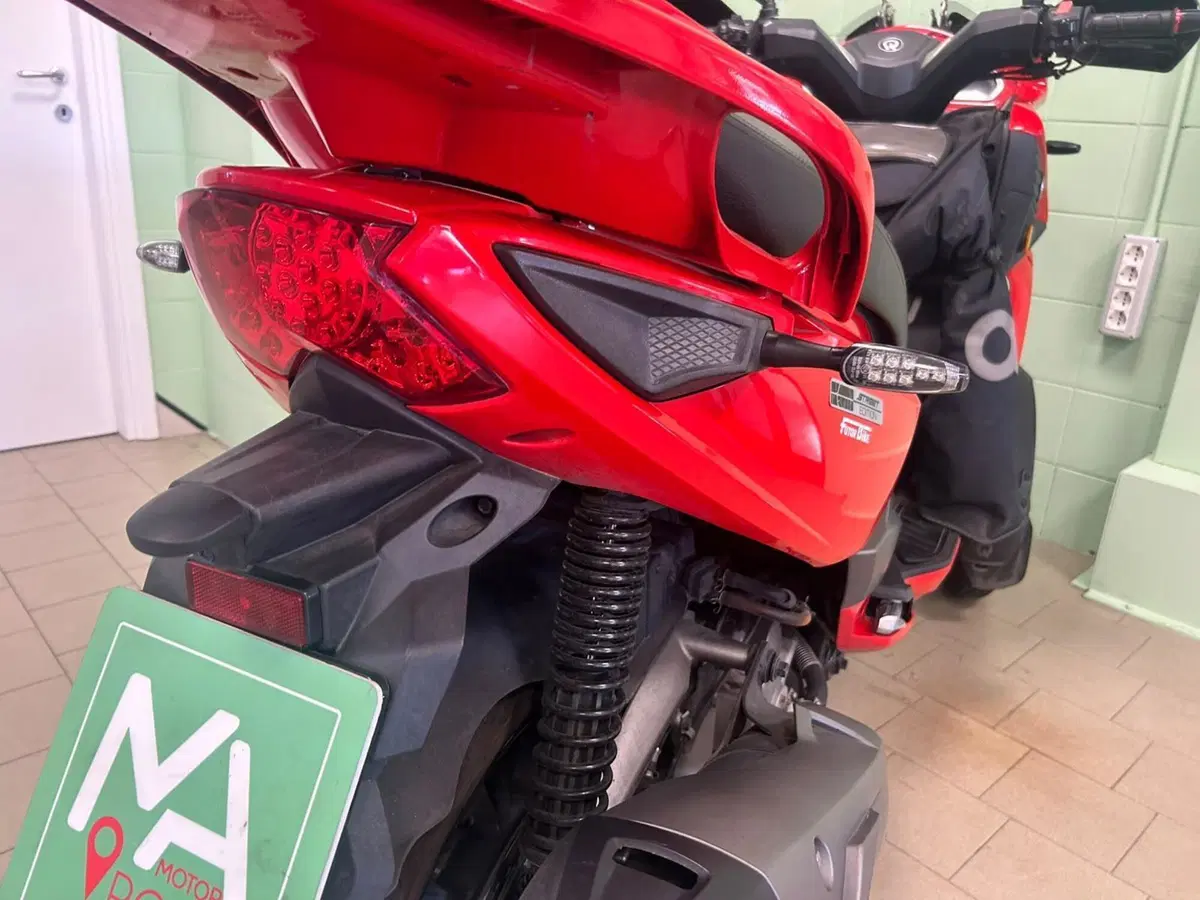 Quadro QV3 350 (2018 - 19) (9)