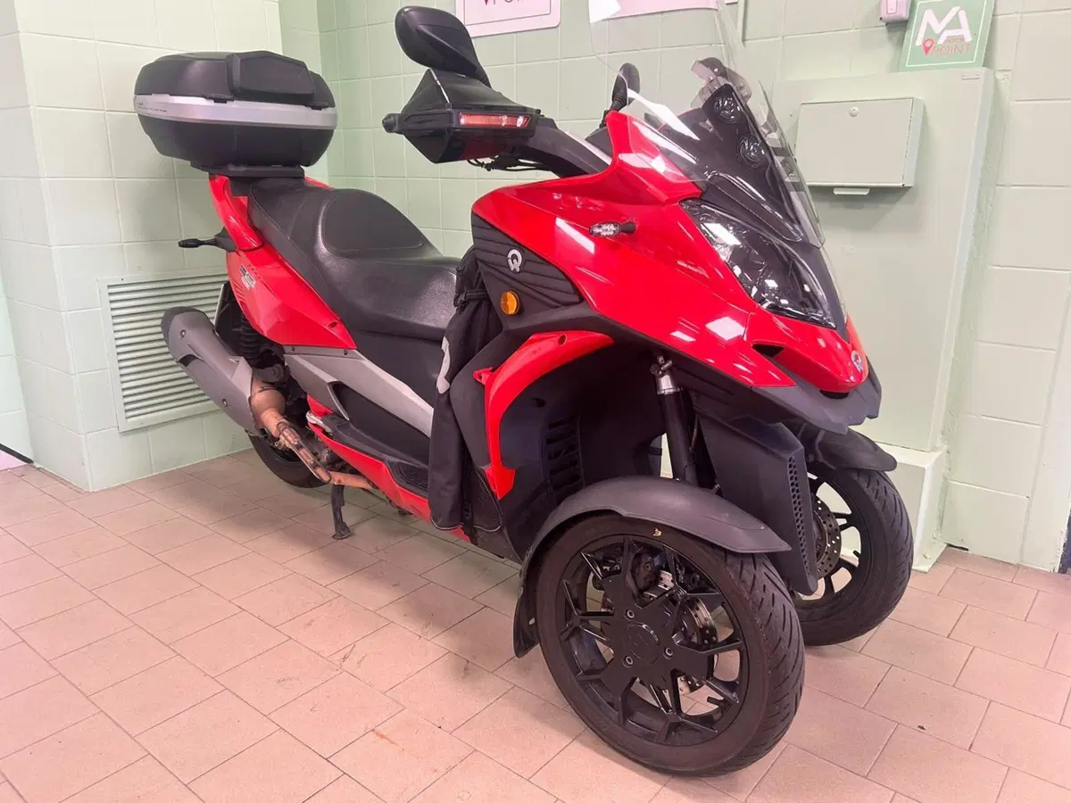 Quadro QV3 350 (2018 - 19) (15)
