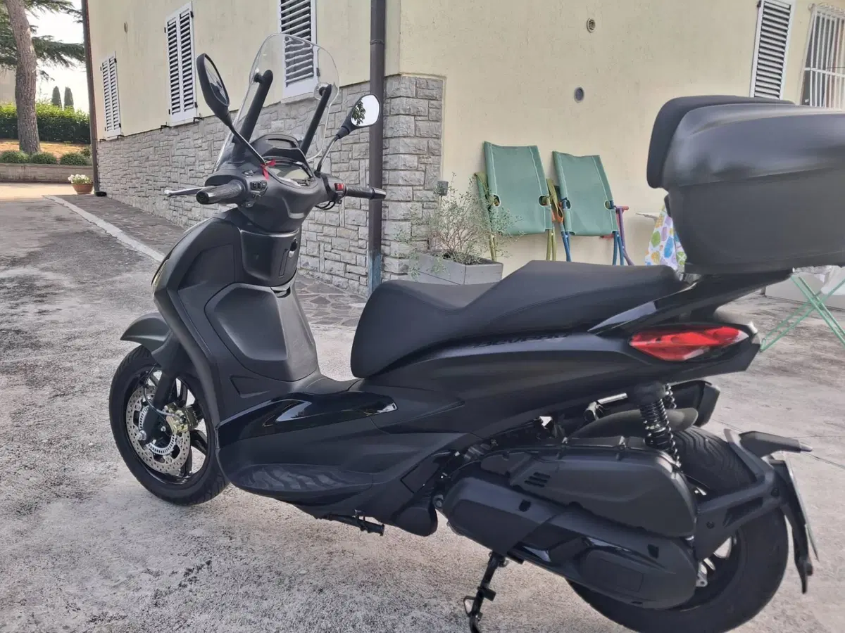 Piaggio Beverly 400 ABS-ASR (2021 - 24)