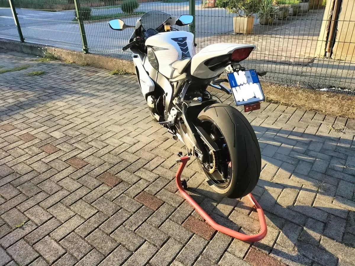 Honda CBR 1000 RR Fireblade (2008 - 11) (5)