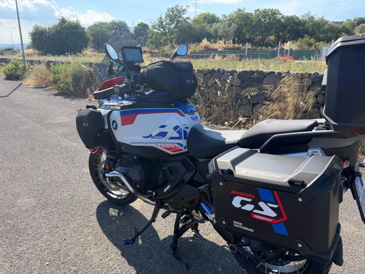 Bmw R 1300 GS Adventure Trophy (2025 - 26) (4)